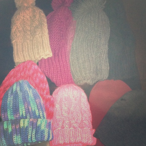 ❌SOLD❌Bundle of bennies. ❄️⛄️