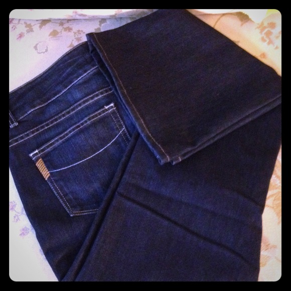Paige Hidden Hills Bootcut Jeans! 😍👖❤️