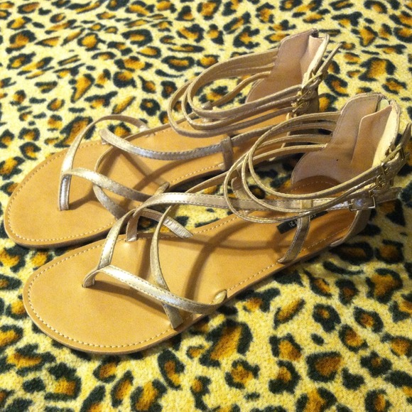 SOLD - Picture 4 of 4