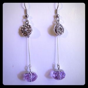 ⛔Sold⛔Purple rhinestone earring
