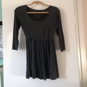 Cute tunic top with 3/4 sleeves