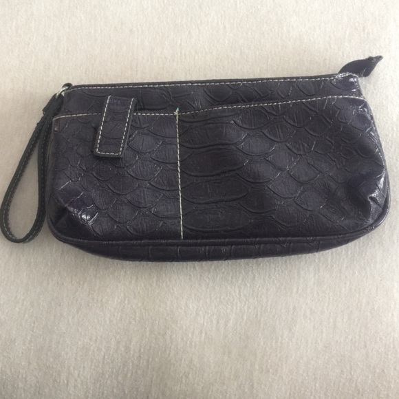 Purple faux snakeskin smartphone clutch
