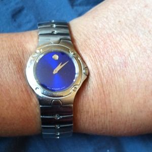 💯authentic Blue Sapphire Movado SE