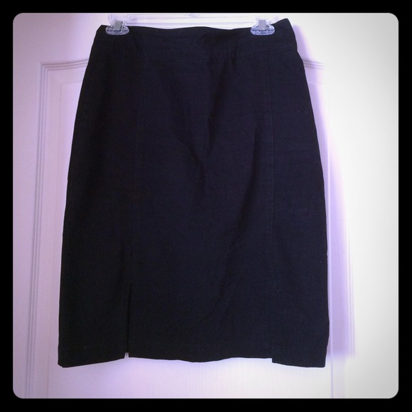 Black knee length velour feel skirt