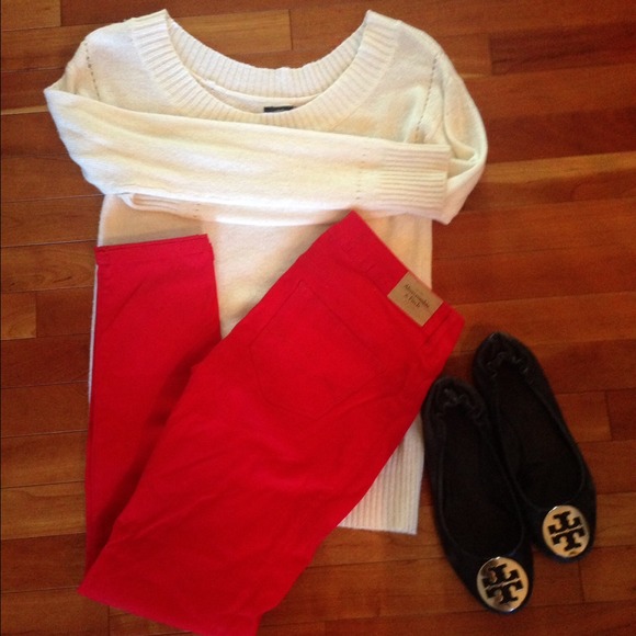 🚫SOLD🚫Red Abercrombie Jeggings