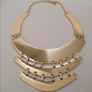 Tiered necklace