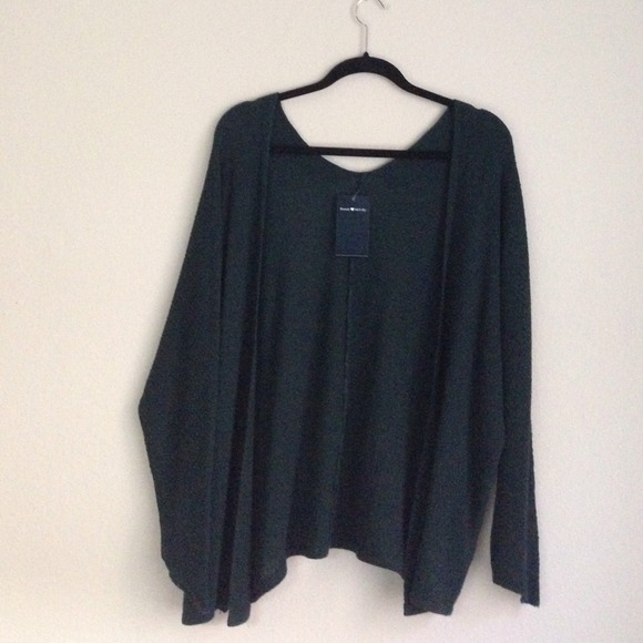 Brandy Melville Outerwear - ❌SOLD Brandy melville Forest Green Caroline