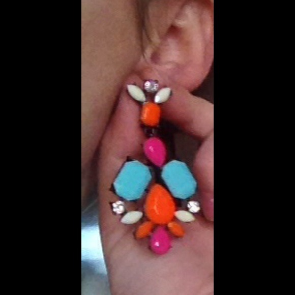 SOLD🚫Candy Colored Earrings 💕 - Picture 4 of 4