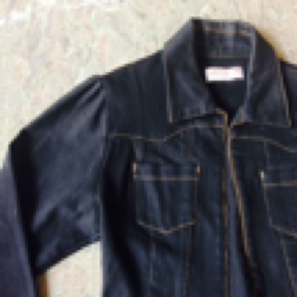Black thin stylish jean jacket - Picture 3 of 4