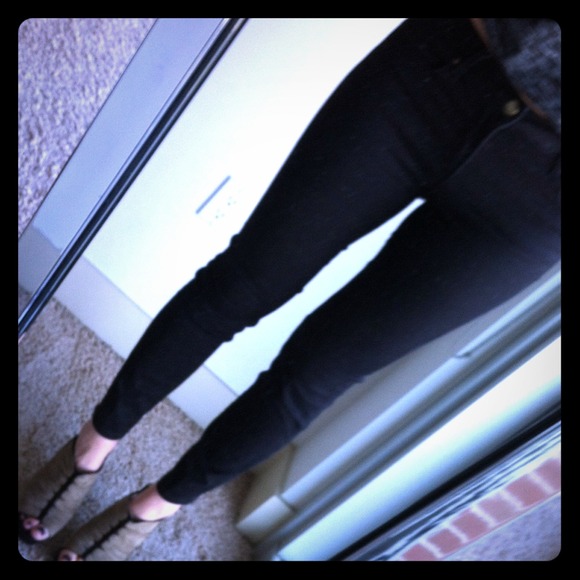 Black Zara jeggings
