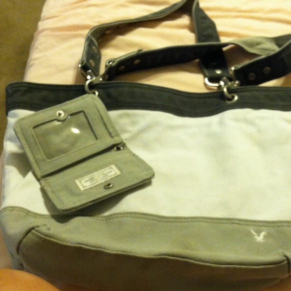 American eagle purse and wallet !!