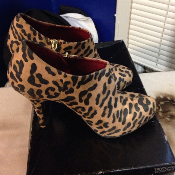 Leopard print heels - Picture 2 of 3