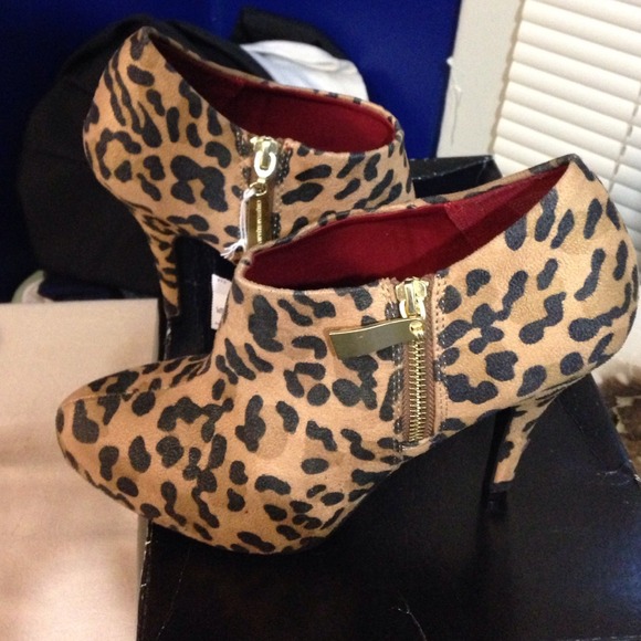 Leopard print heels - Picture 3 of 3