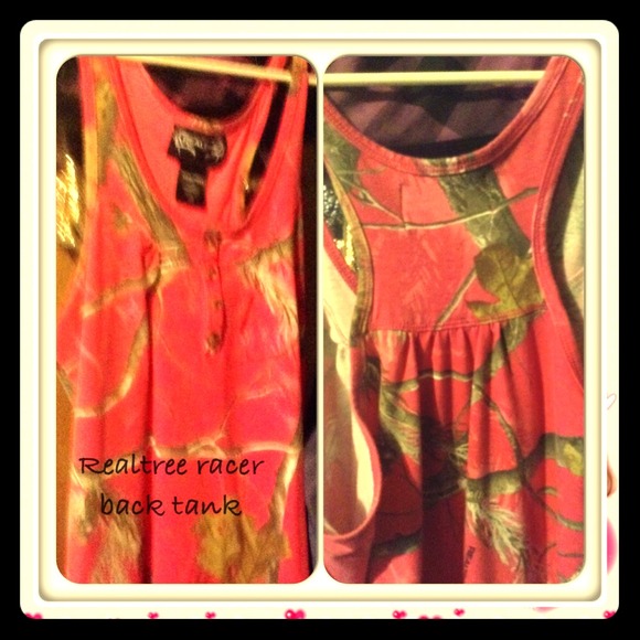 Realtree pink camo racer back tank