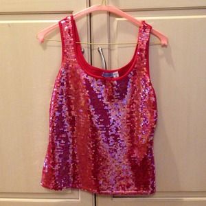 Acrobat red sequence tank