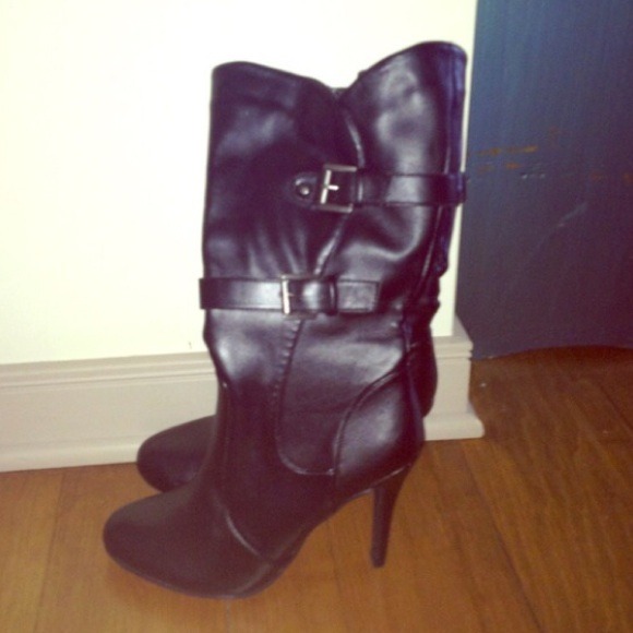 🎈🎈SOLD🎈🎈Black heels