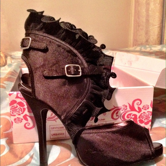 Black Ruffled Boot style Heels