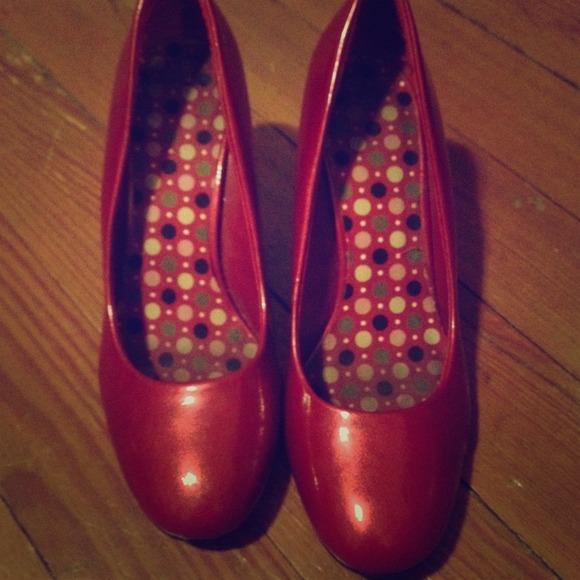 SO pansy red heels