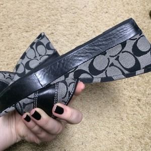 Black buckle Coach Sandles!