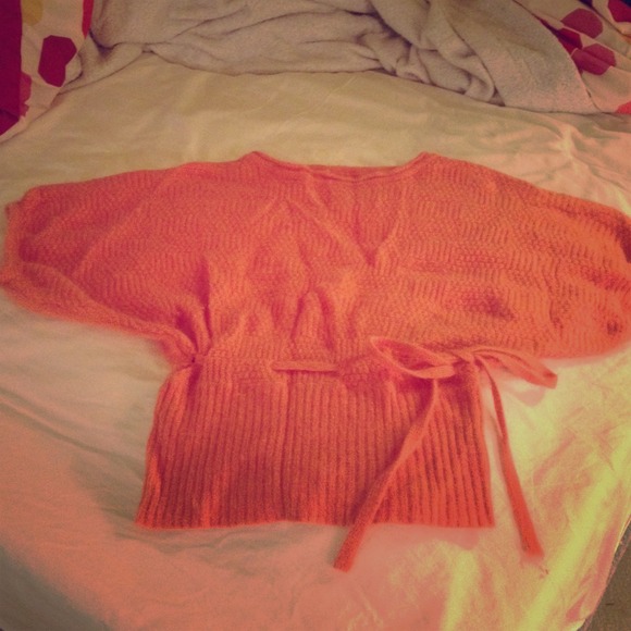 Toasty kimono-like sweater, minty peach