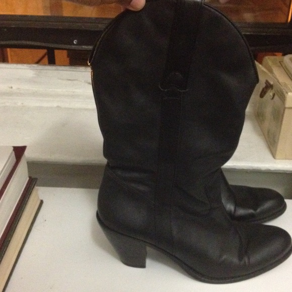 SOLD🚫 Jessica Simpson cowboy boots