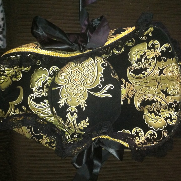 Female Pirated Hat