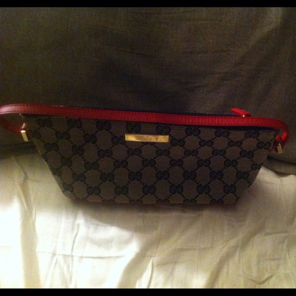 100%auth Gucci