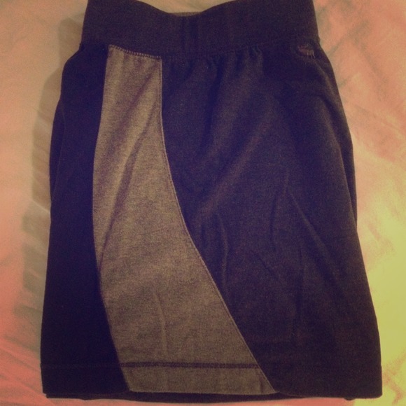 REDUCEDabercrombie & fitch cotton tight mini skirt