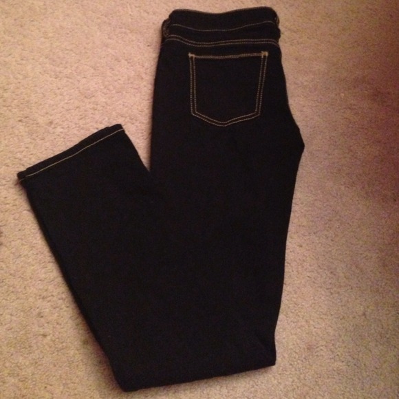 SOLD in bundle! 🚫 DKNY black jeans