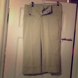 Tan capris