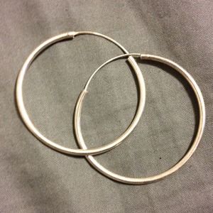 ⭐️REDUCED⭐️Sterling silver hoop earrings
