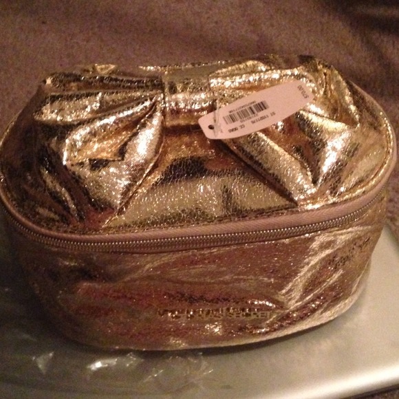 2 VS Makeup bags/chevron dress bundle