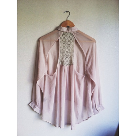 Off-white Back Cut Out Lace Design Collared Blouse - Picture 4 of 4