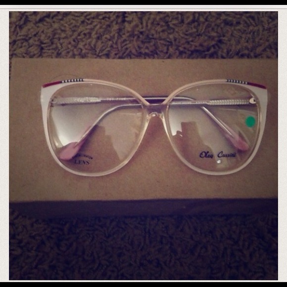 Vintage Oleg Cassini glasses.👌💕(not prescribed).