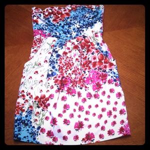 Floral strapless cocktail dress