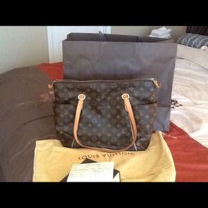 Louis Vutton authentic monogram