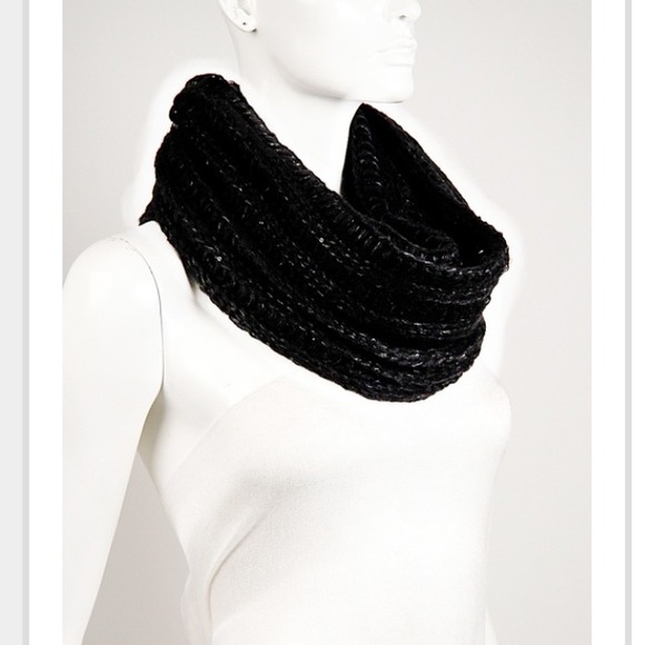 1 left - NWOT Black Infinity Knit Scarf w/Sequins - Picture 1 of 1