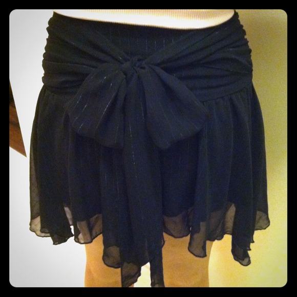 Black skirt