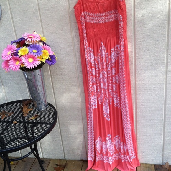 Dresses & Skirts - 🎈Bundle🎈Peachy maxi dress