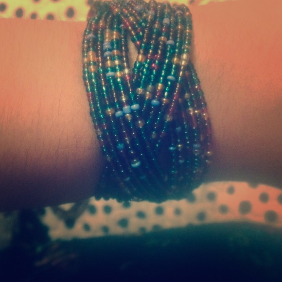 Criss cross beaded bracelet