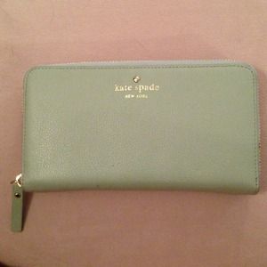 RESERVED Kate Spade Mint Carryall Wallet