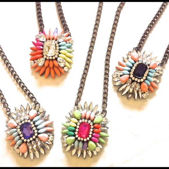 Multi-color bauble pendant necklace.