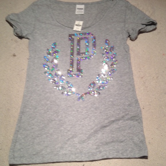 ADORABLE SEQUINS VICTORIAS SECRET TEE💕