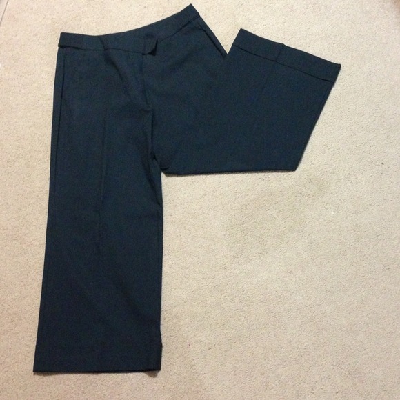 NWOT New York & Co. crop pants