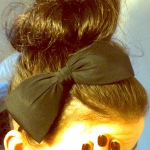 Bow headband