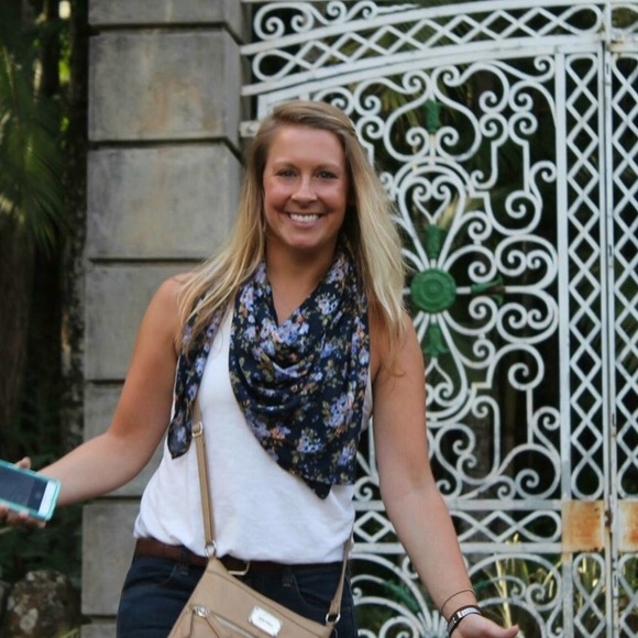 Meet your seller! - Picture 7 of 7