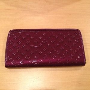 Wine color LV style wallet