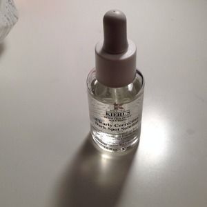 SOLD Kiehl's clearly corrective dark spot solution