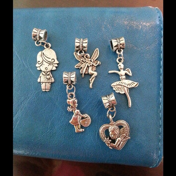 Beautiful charms fit European bracelets - Picture 1 of 1