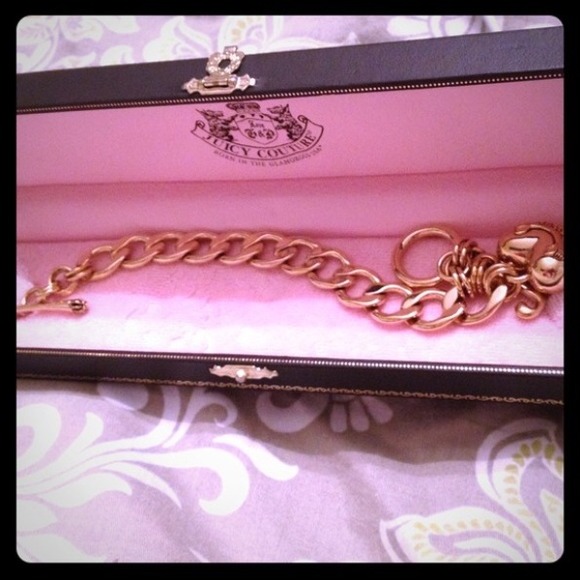 Juicy couture gold heart link bracelet in box!